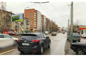 Рекламный щит улица Суворова 131 ТЦ Суворовский, сторона Б